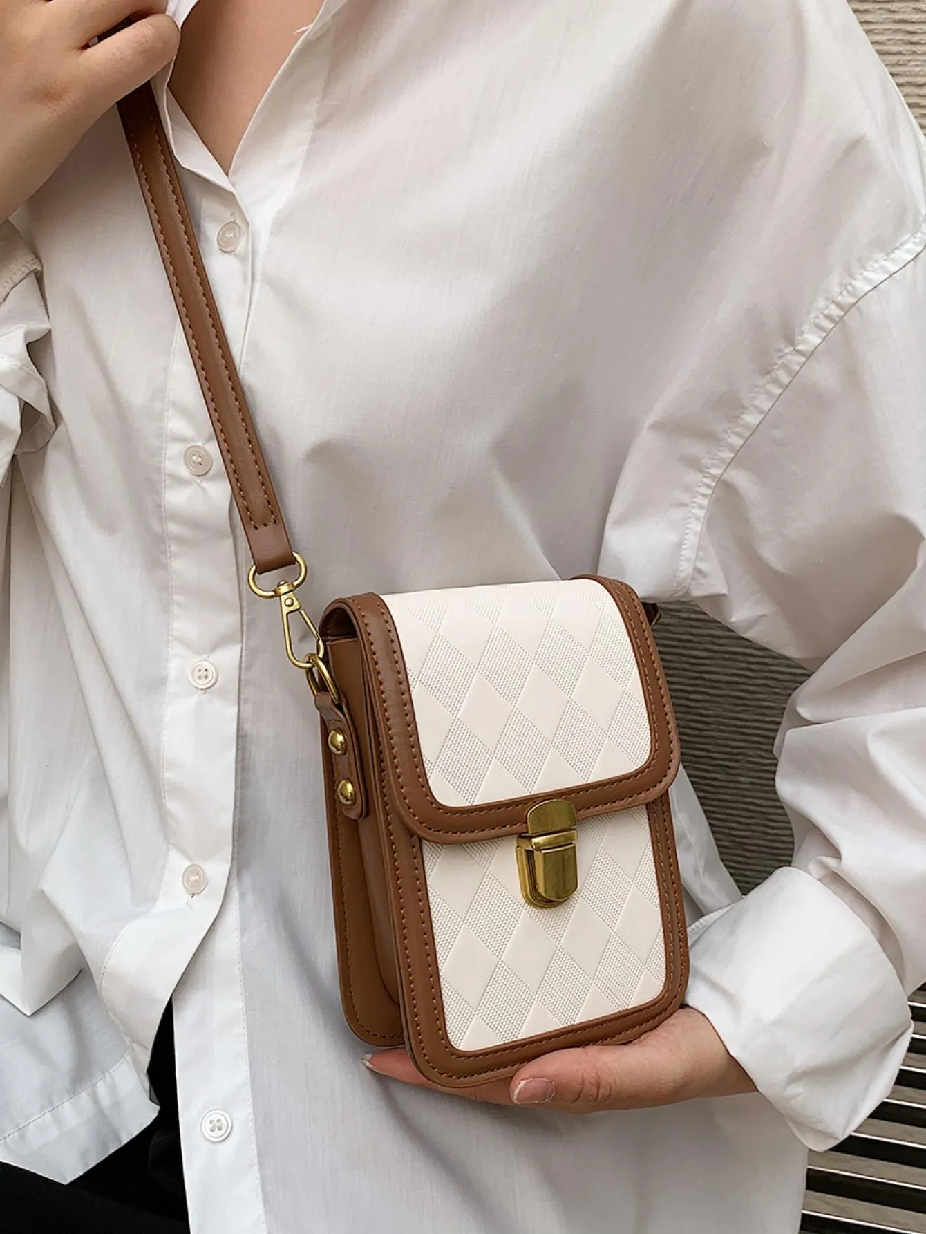 1pc Rectangular Shape Crossbody Bag - Brown