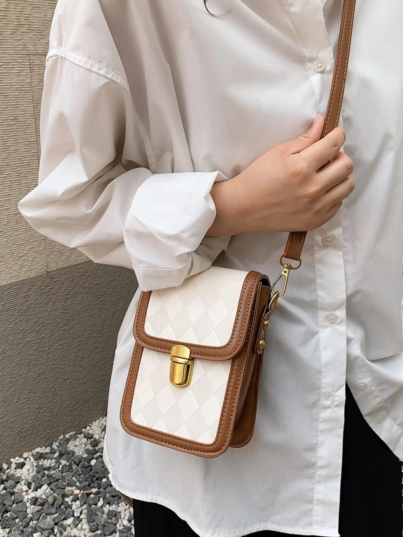 1pc Rectangular Shape Crossbody Bag - Brown