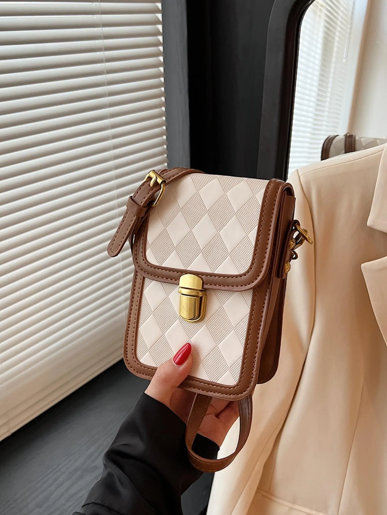 1pc Rectangular Shape Crossbody Bag - Brown