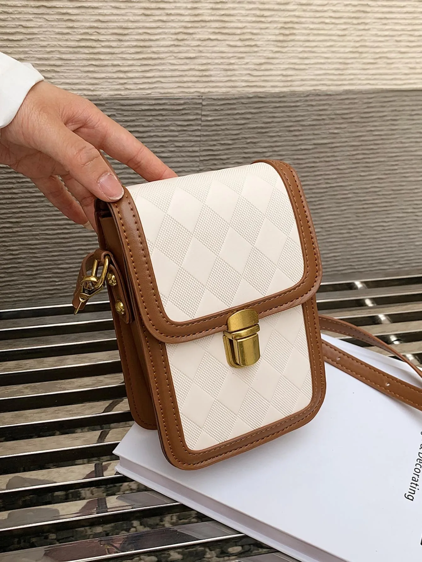 1pc Rectangular Shape Crossbody Bag - Brown