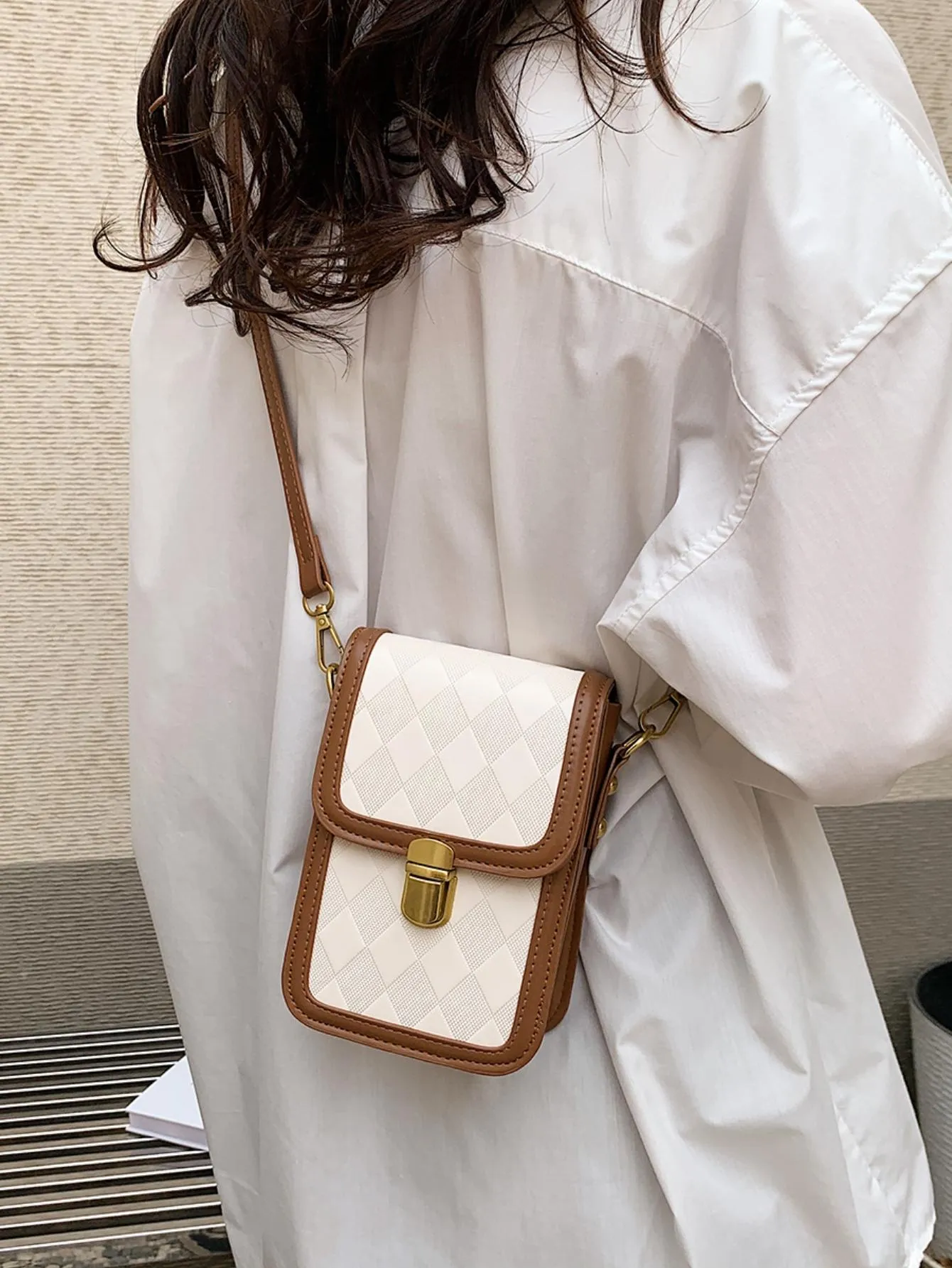 1pc Rectangular Shape Crossbody Bag - Brown