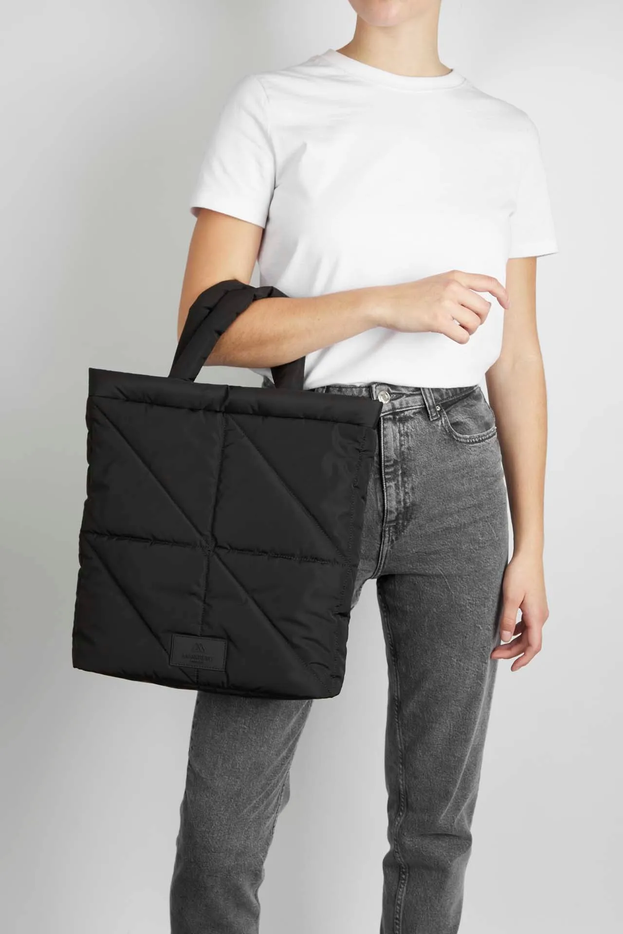 AleahMBG Shopper, Slash Puffer