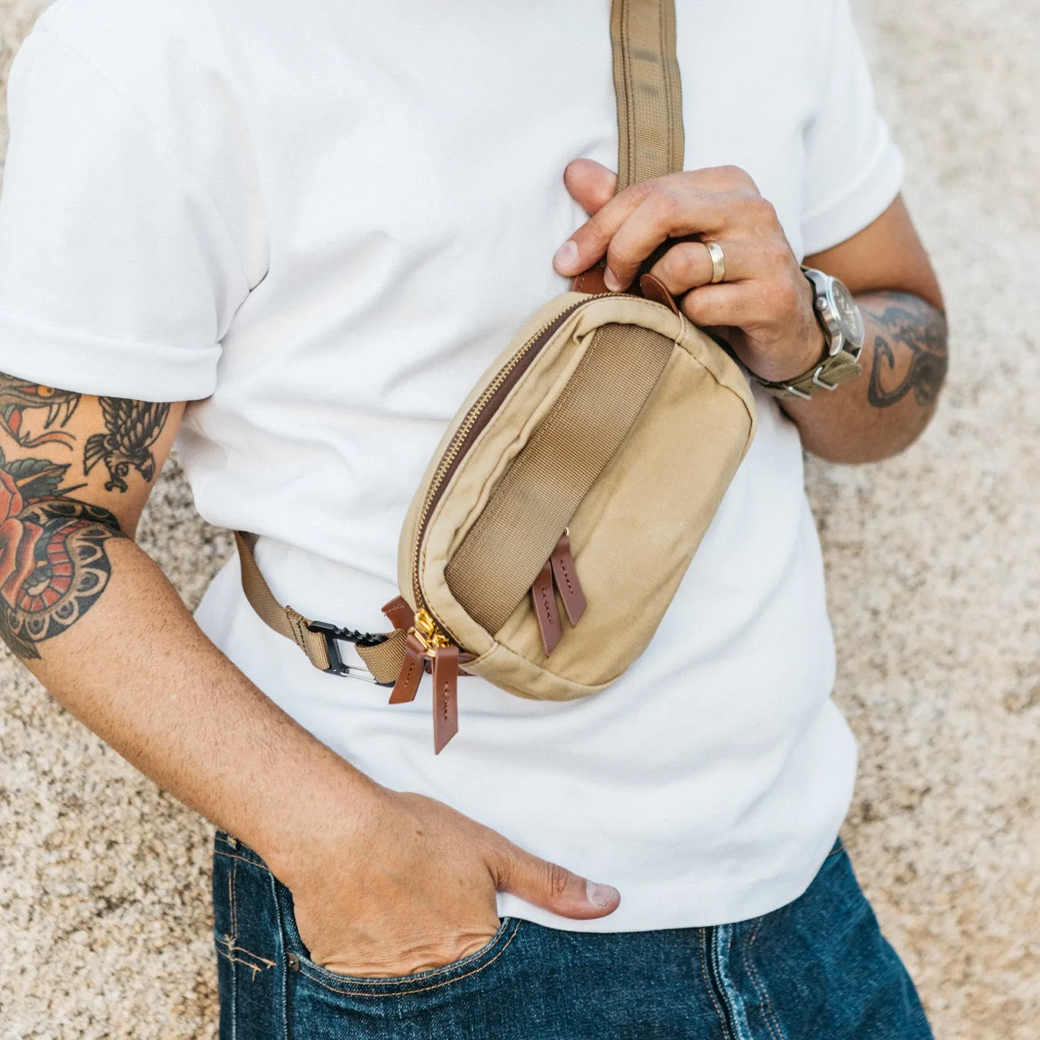 Canyon Crossbody Mini - Onyx Waxed Canvas