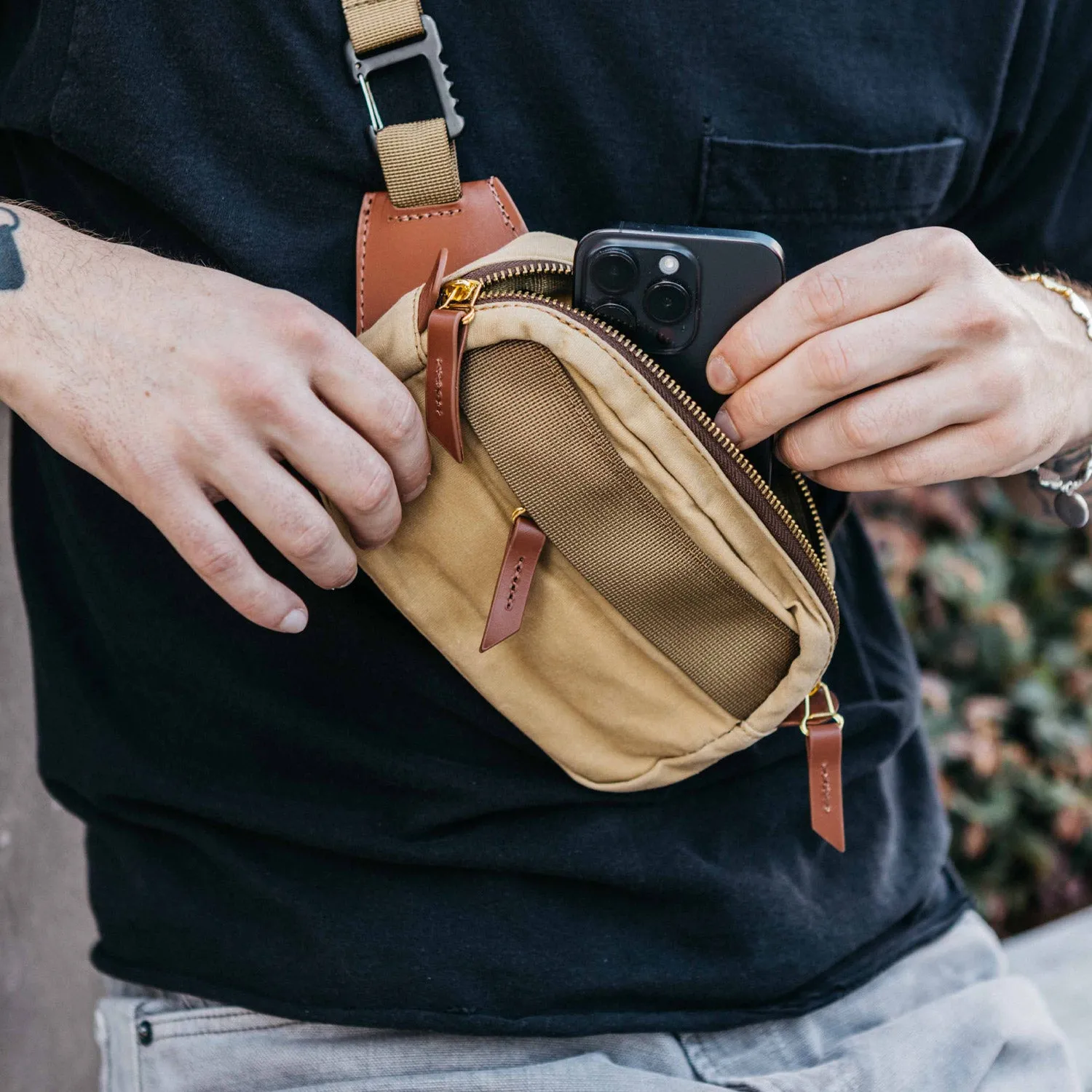Canyon Crossbody Mini - Onyx Waxed Canvas