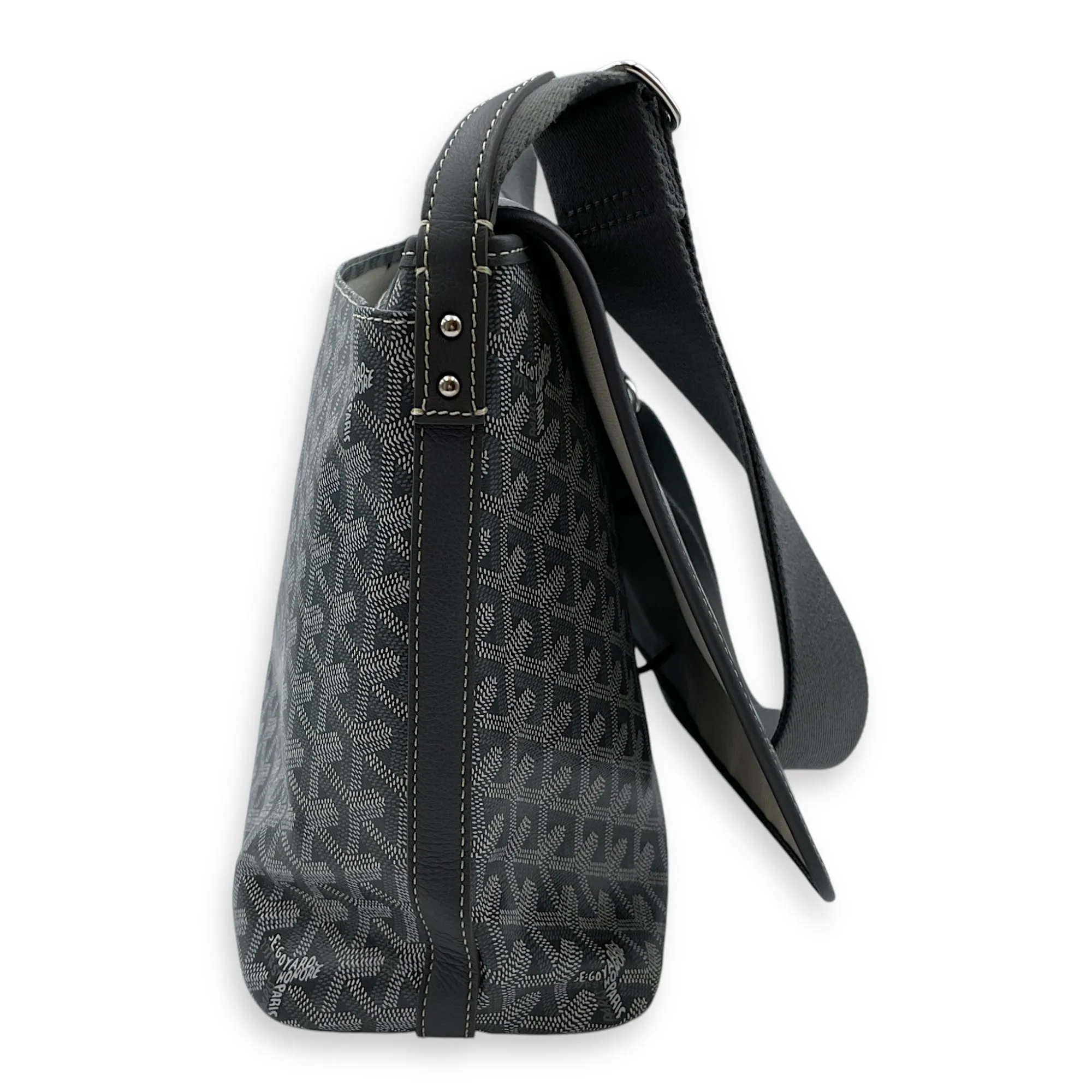 Capetien MM Grey Crossbody Bag in Goyardine canvas, Silver hardware