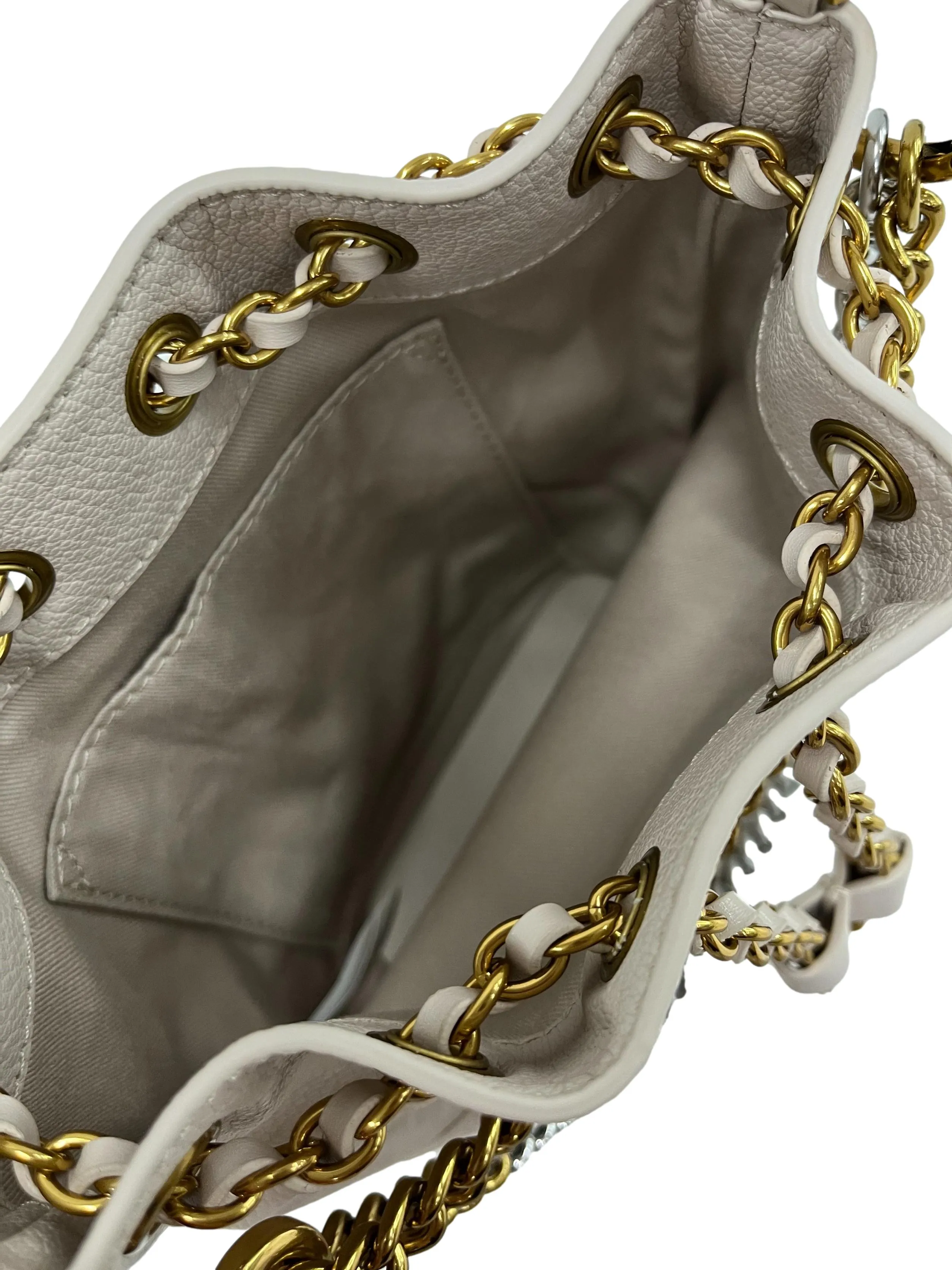 Chunky Chain Bucket Bag In Ivory