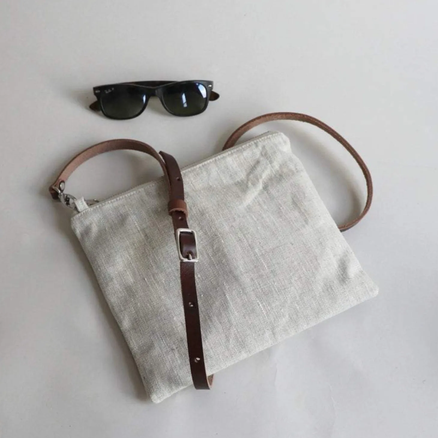 Crossbody Bag in Natural Linen and Leather