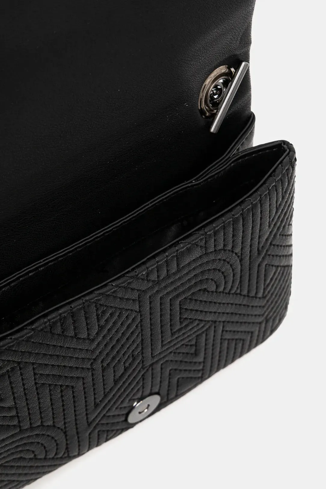 DESIREE MEDIUM FLAP CROSSBODY