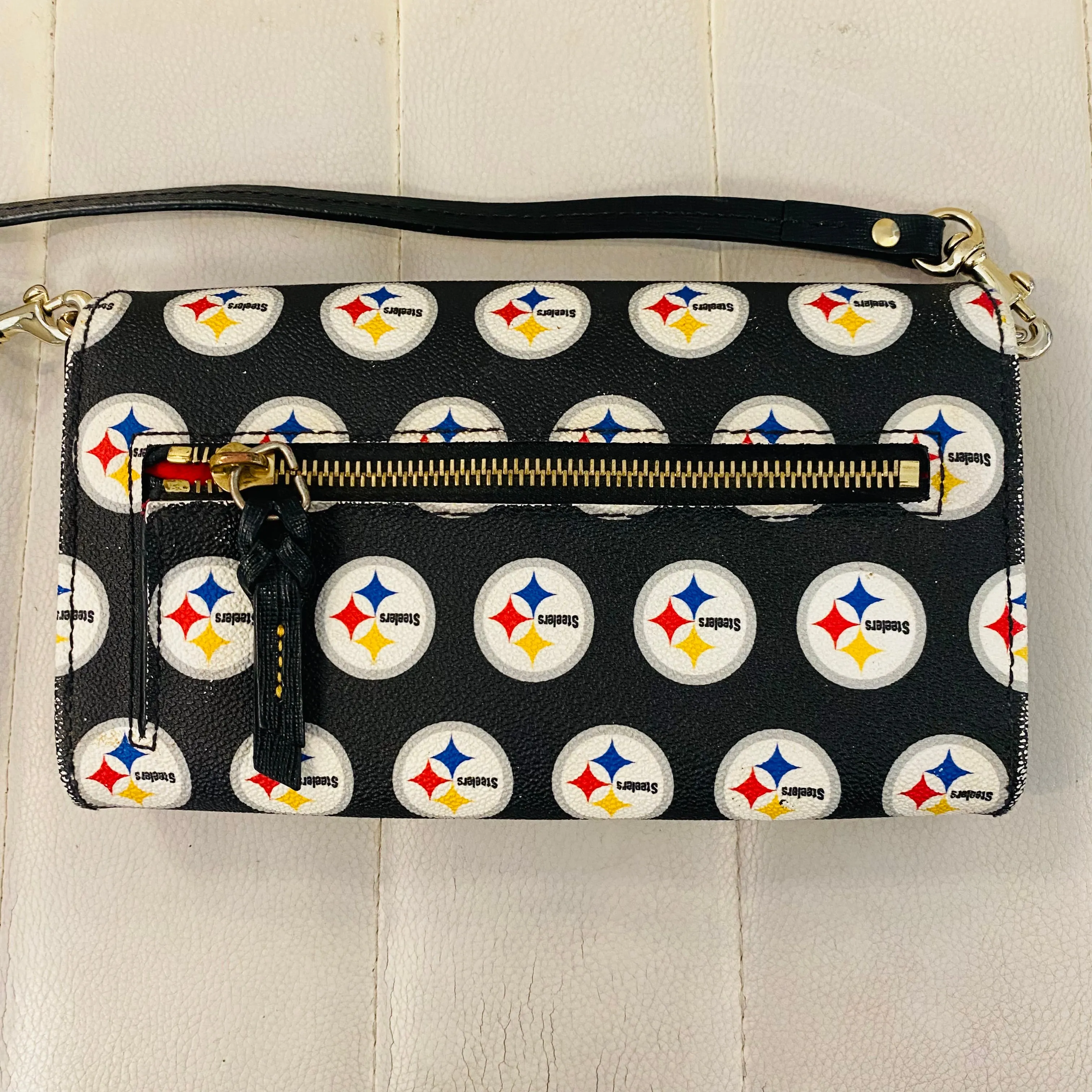 DOONEY AND BOURKE Pittsburgh Steelers Crossbody Wallet