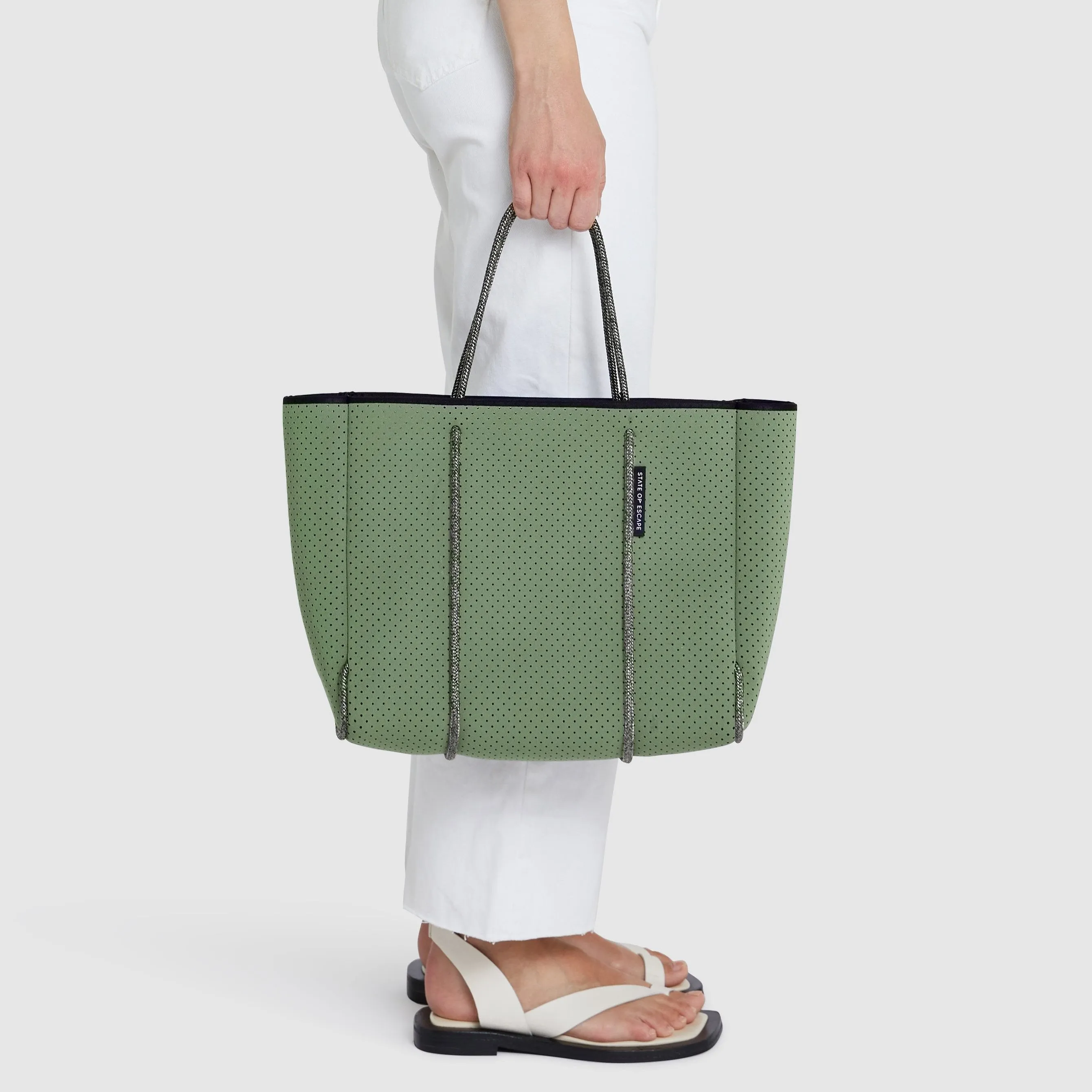 FLYING SOLO TOTE - LIGHT JUNGLE