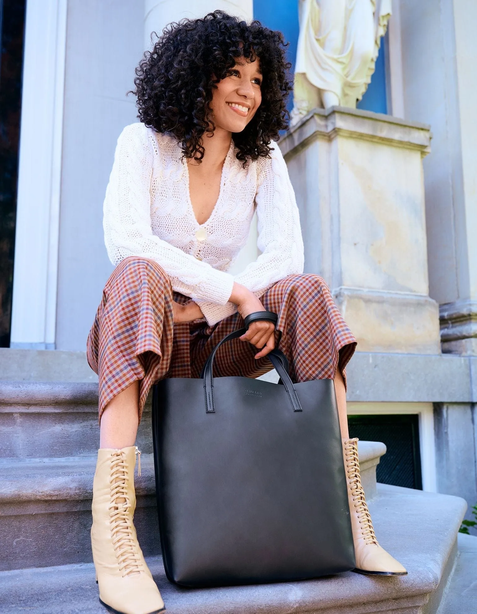 Georgia Unisex Apple Leather Tote Vegan Bag | Black