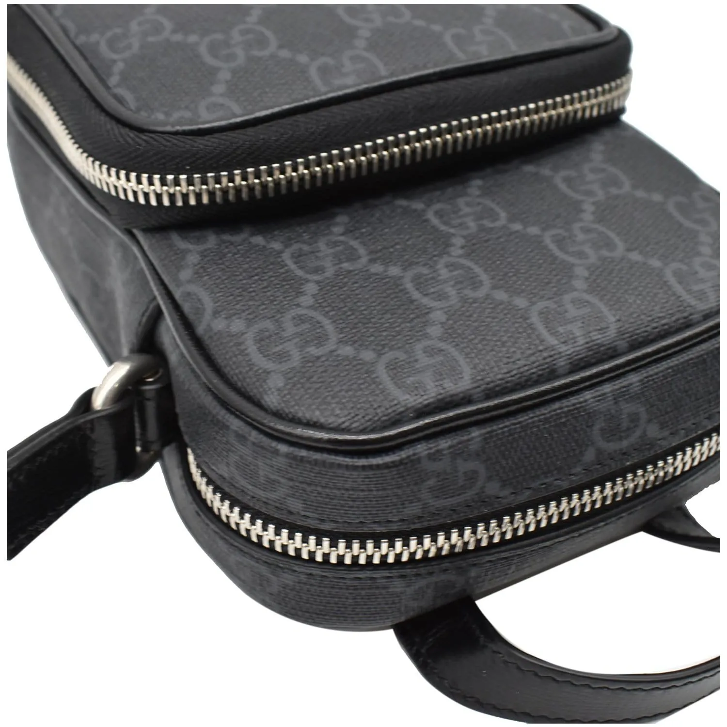 GUCCI Mini Interlocking G Supreme Canvas GG Crossbody Bag 672952 - 25% OFF