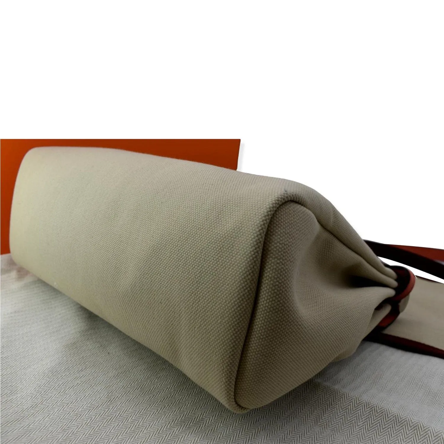 HERMES Herbag Zip Retourne 31 Toile Canvas Shoulder Bag White