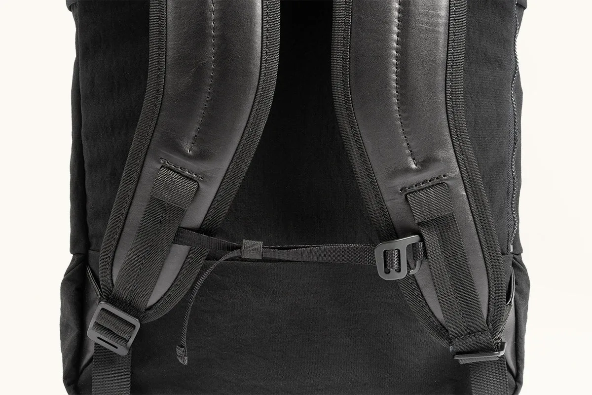Koru Rucksack - Black Konbu