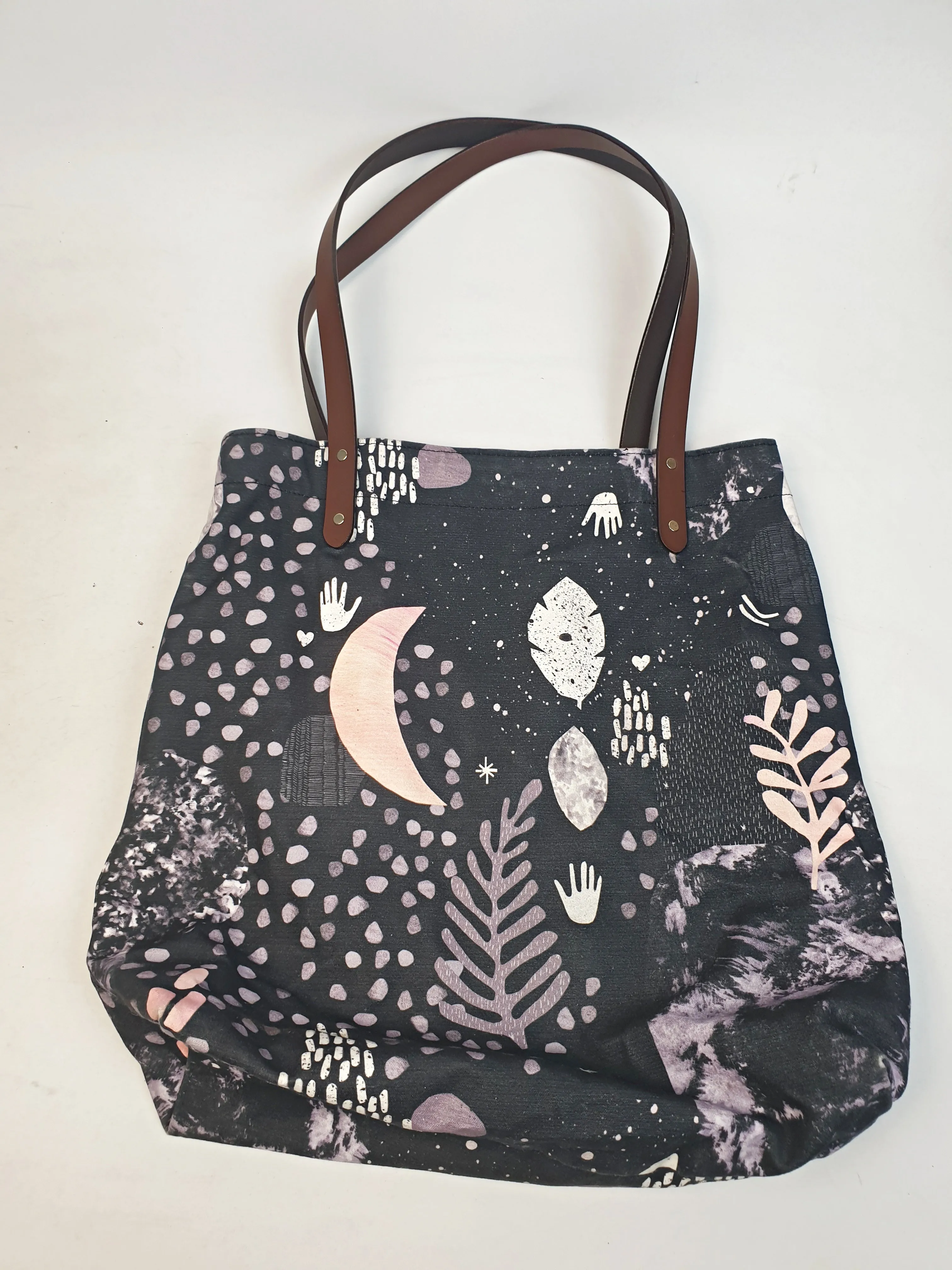 Laura Blythman stunning print tote with leather handles