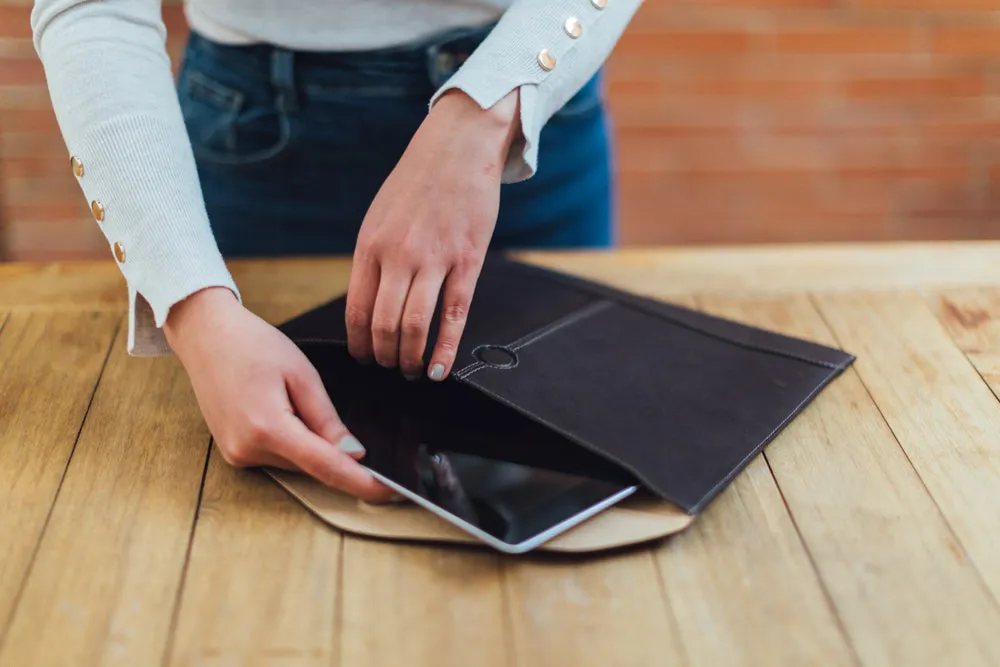 LEATHER ENVELOPE