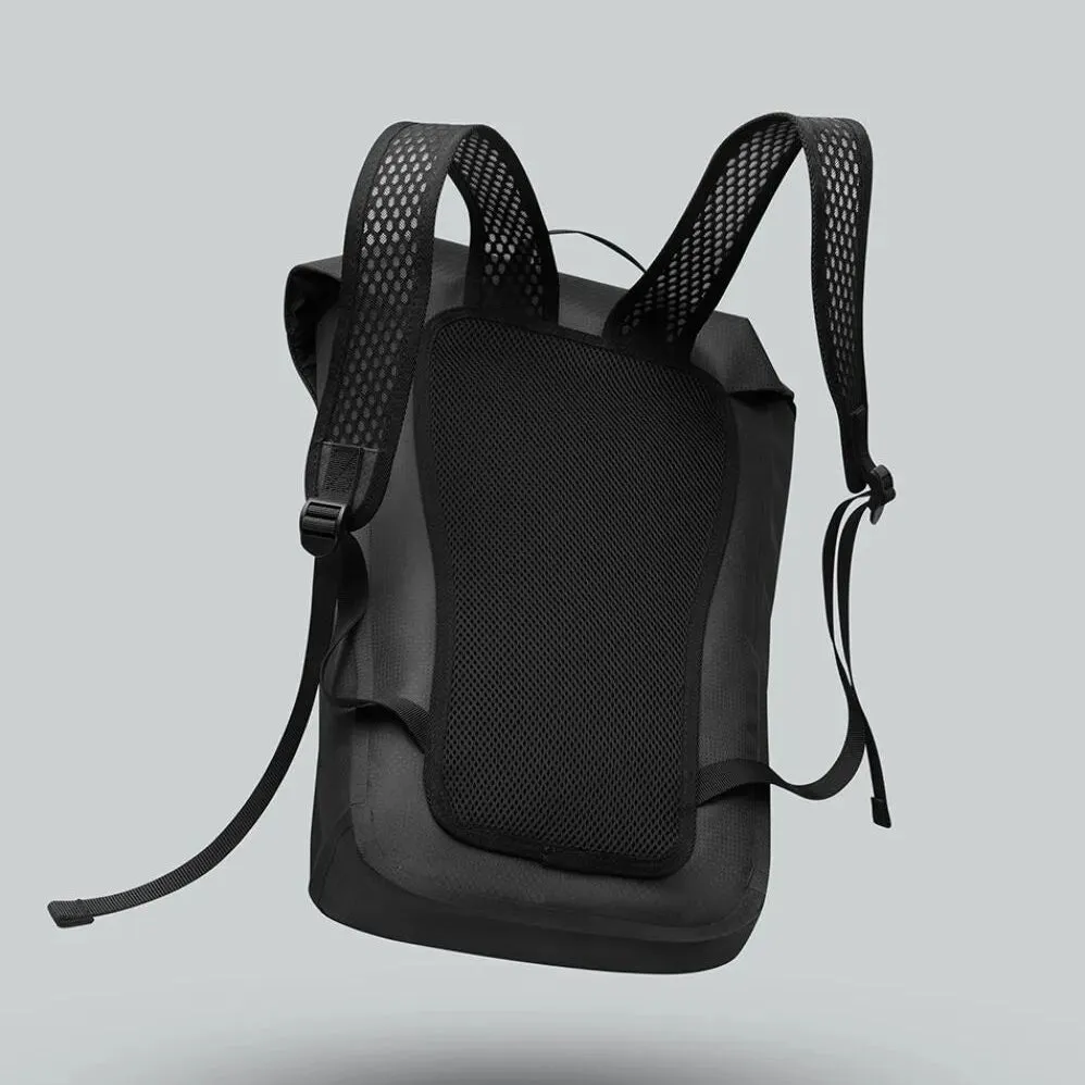 Lightweight DuoSeal Flap Backpack 14