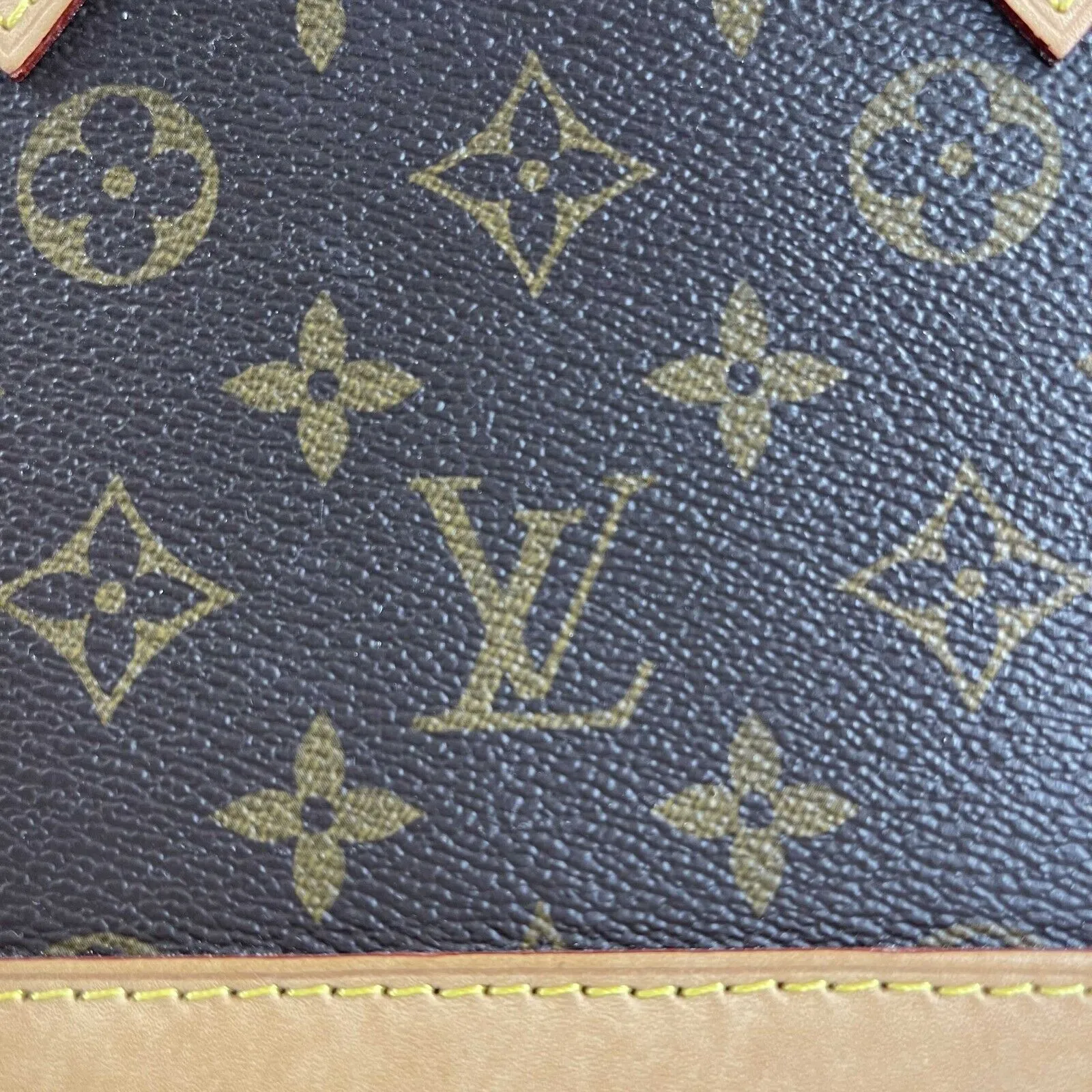 Louis Vuitton - LV Alma BB Monogram - Brown Top Handle w/ Shoulder Strap