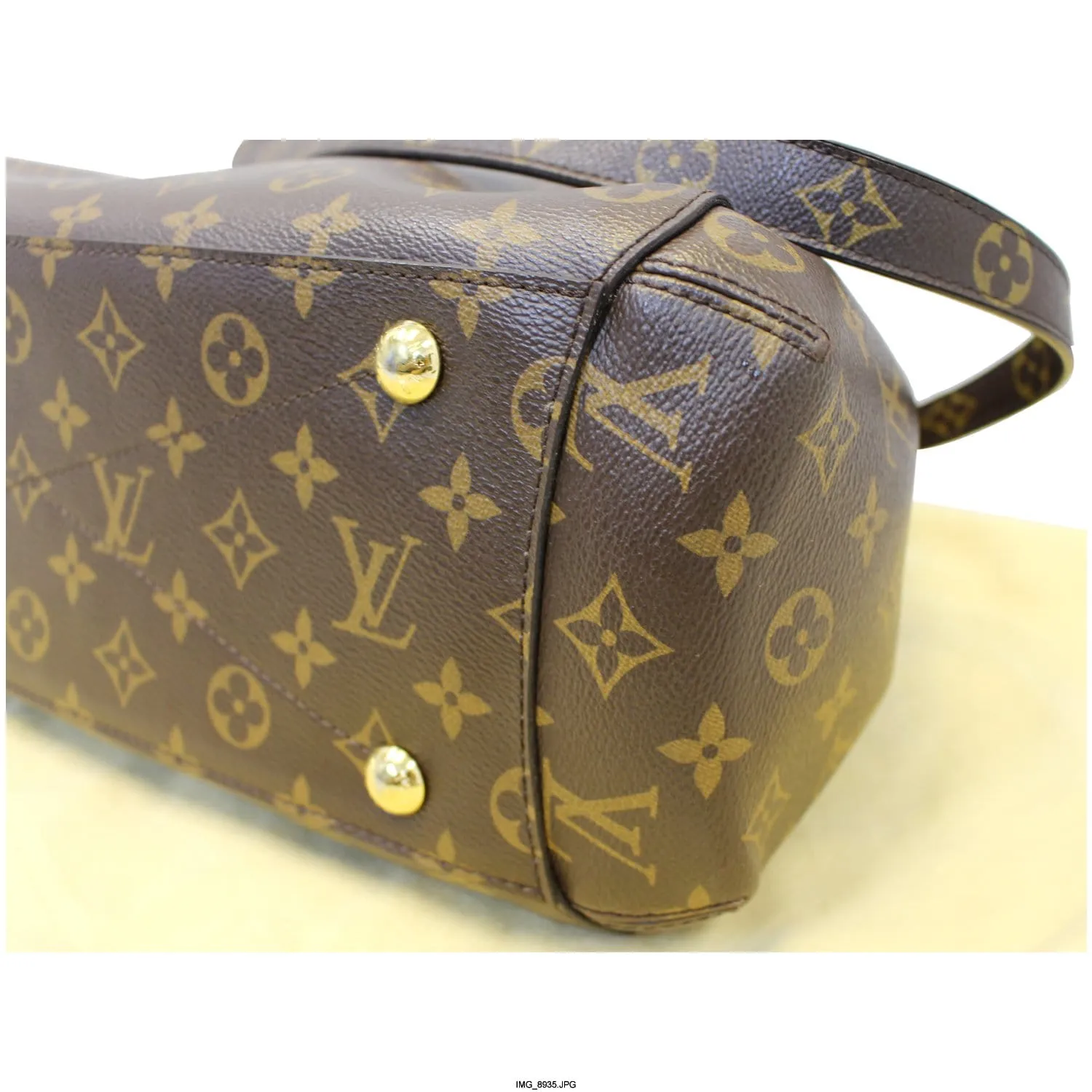 LOUIS VUITTON Montaigne GM Monogram Canvas Shoulder Handbag