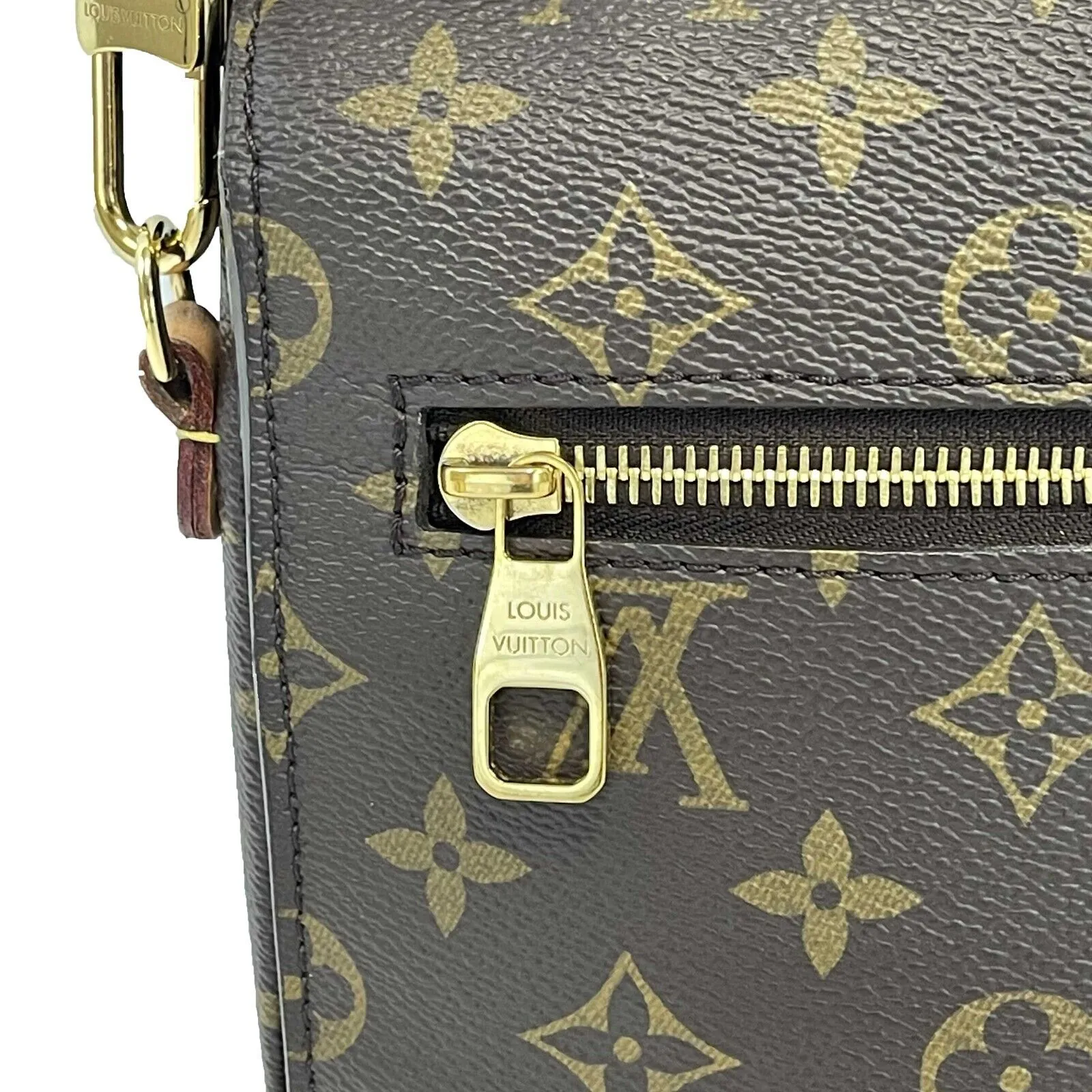 Louis Vuitton Pochette Métis Monogram Canvas Brown Top Handle / Crossbody Strap