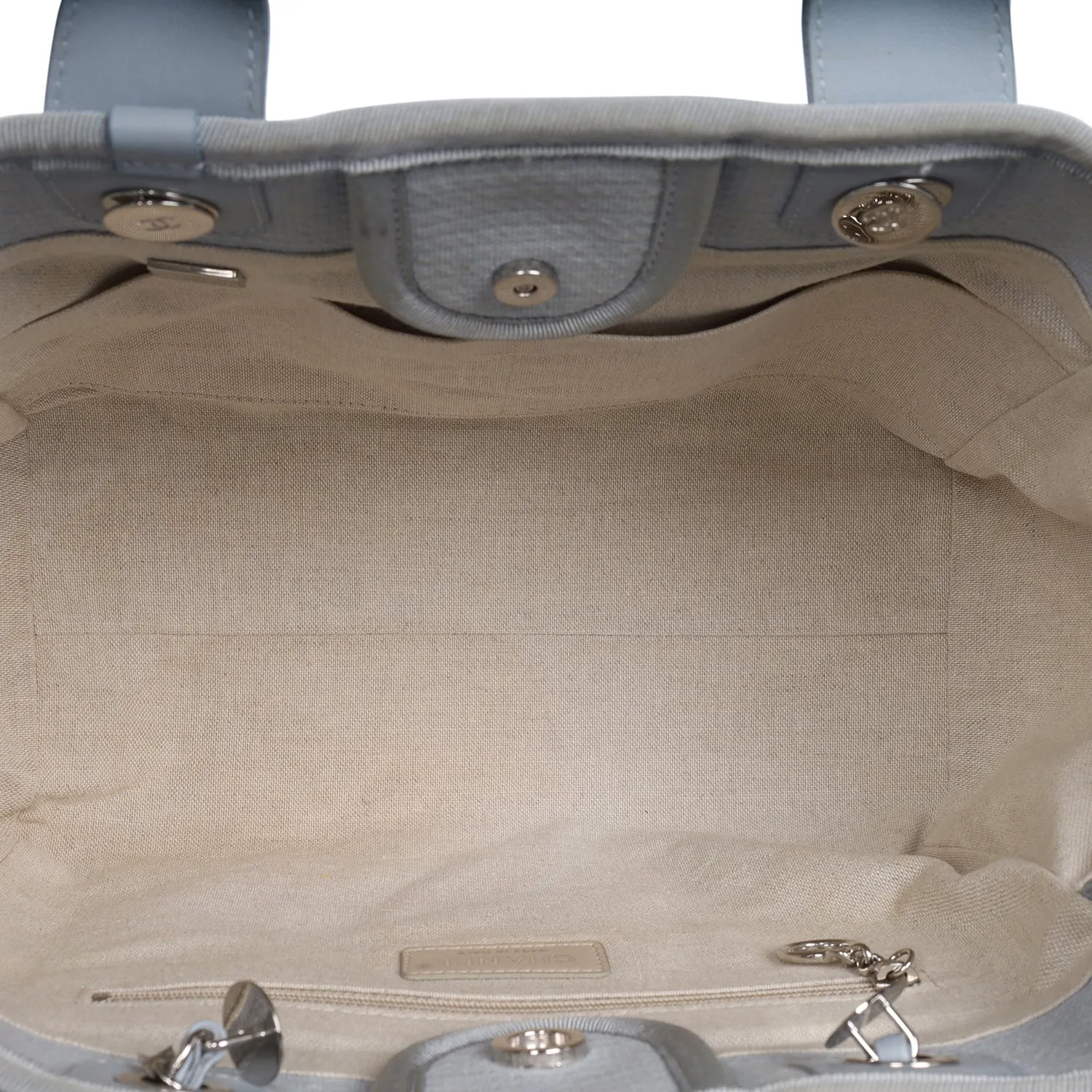 Medium Deauville Tote Baby Blue