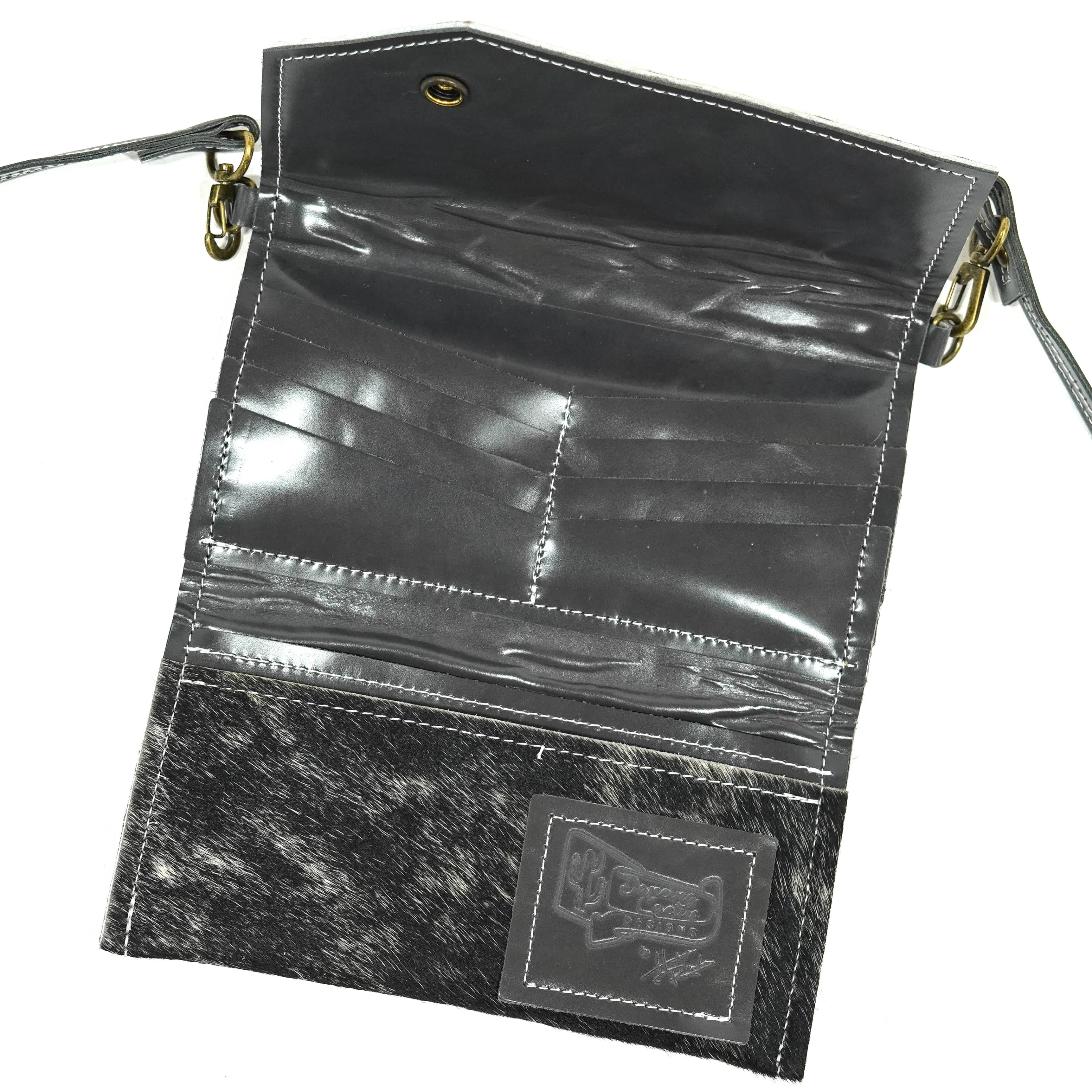 Miranda - Black & White w/ No Embossed