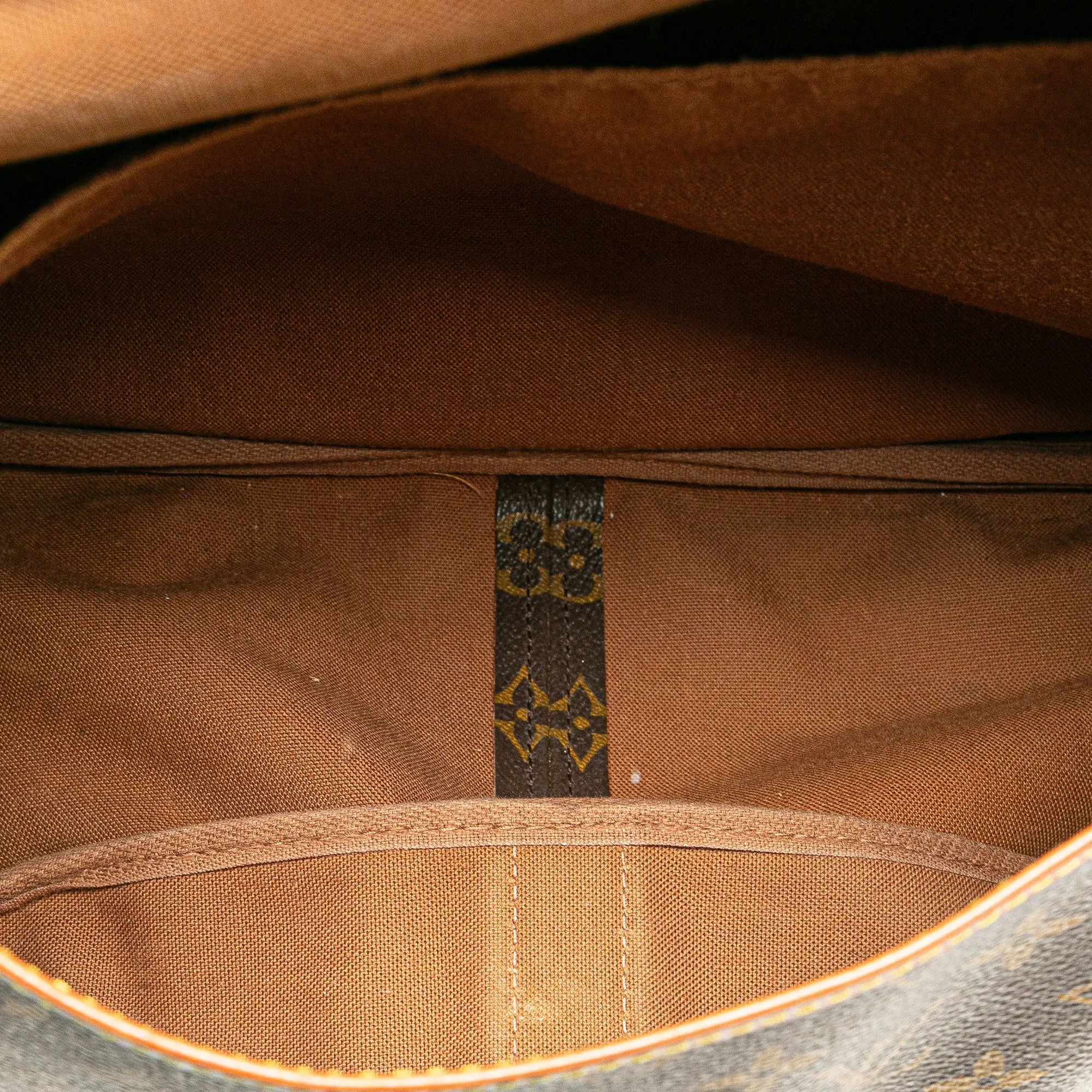 Monogram Saumur 35