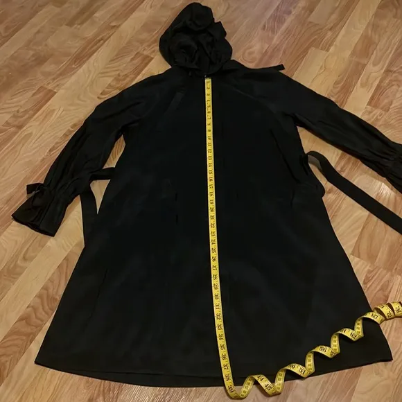 Mycra Pac One knee length lightweight front zip raincoat. Sz 1SM Black w tote
