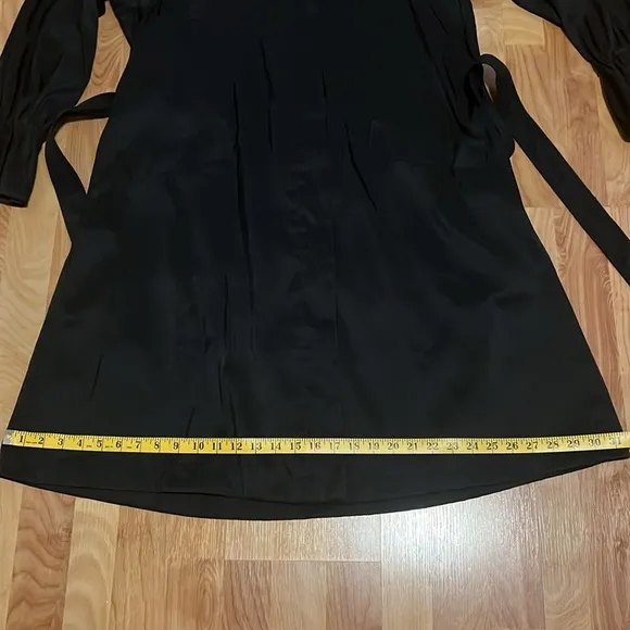 Mycra Pac One knee length lightweight front zip raincoat. Sz 1SM Black w tote