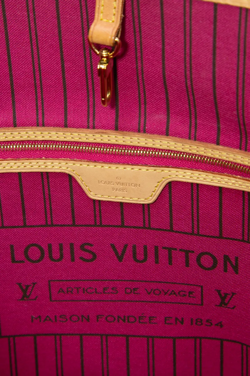 Neverfull MM Tote Bag