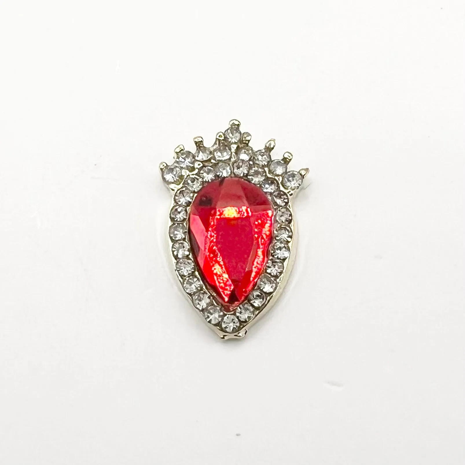 Queen - Nail Charms 10pc - #235 Gold Red-Shaped Strawberries with Crystals