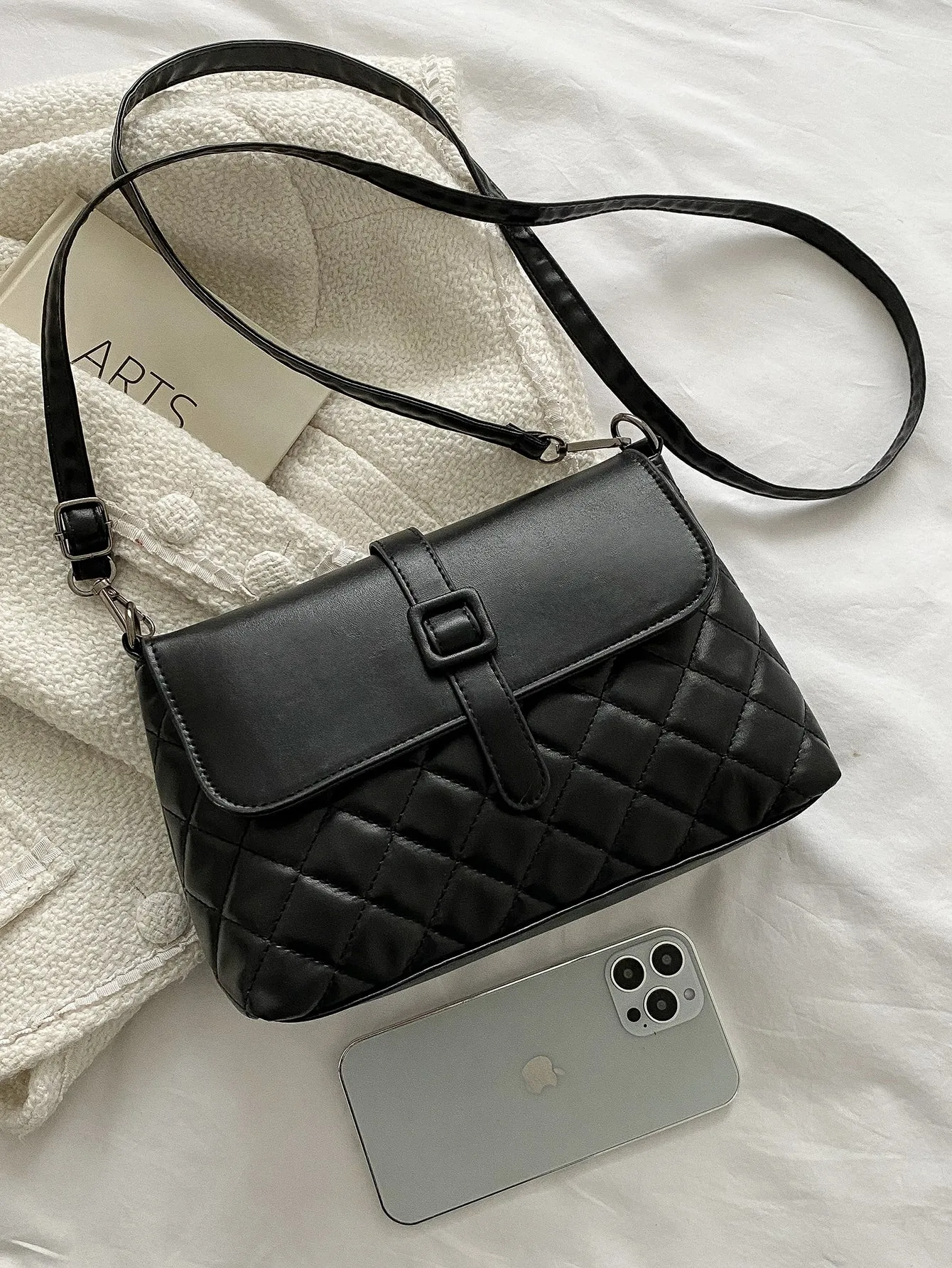 Quilted Buckle Decor Crossbody Bag - Black