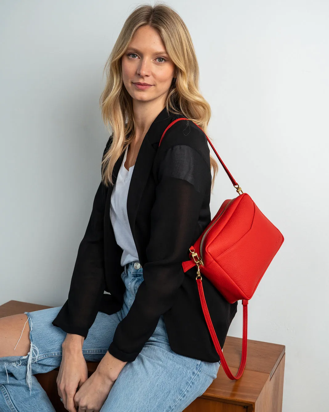Rome Crossbody Bag in Red