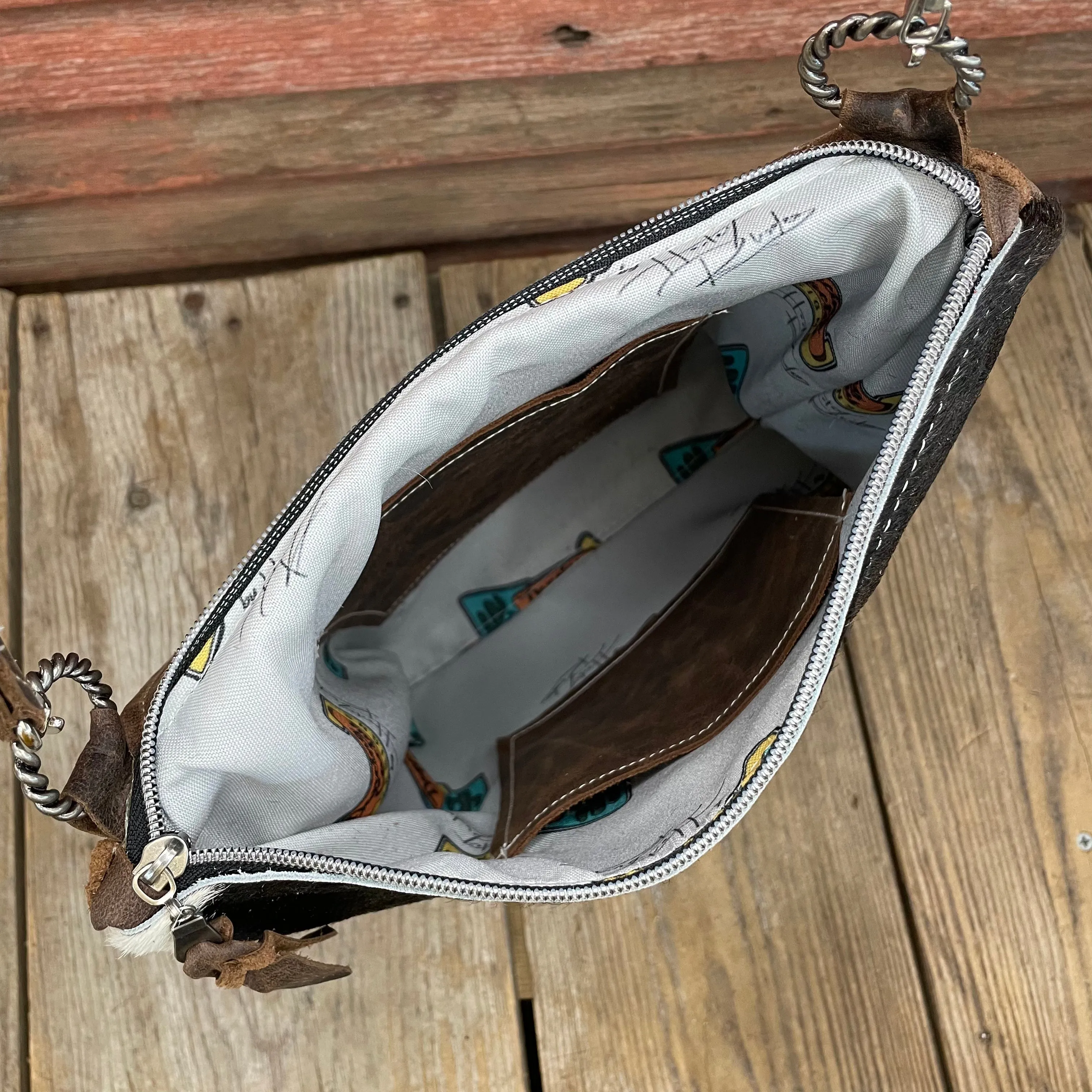 Shania - Tricolor w/ Turquoise Matrix Navajo