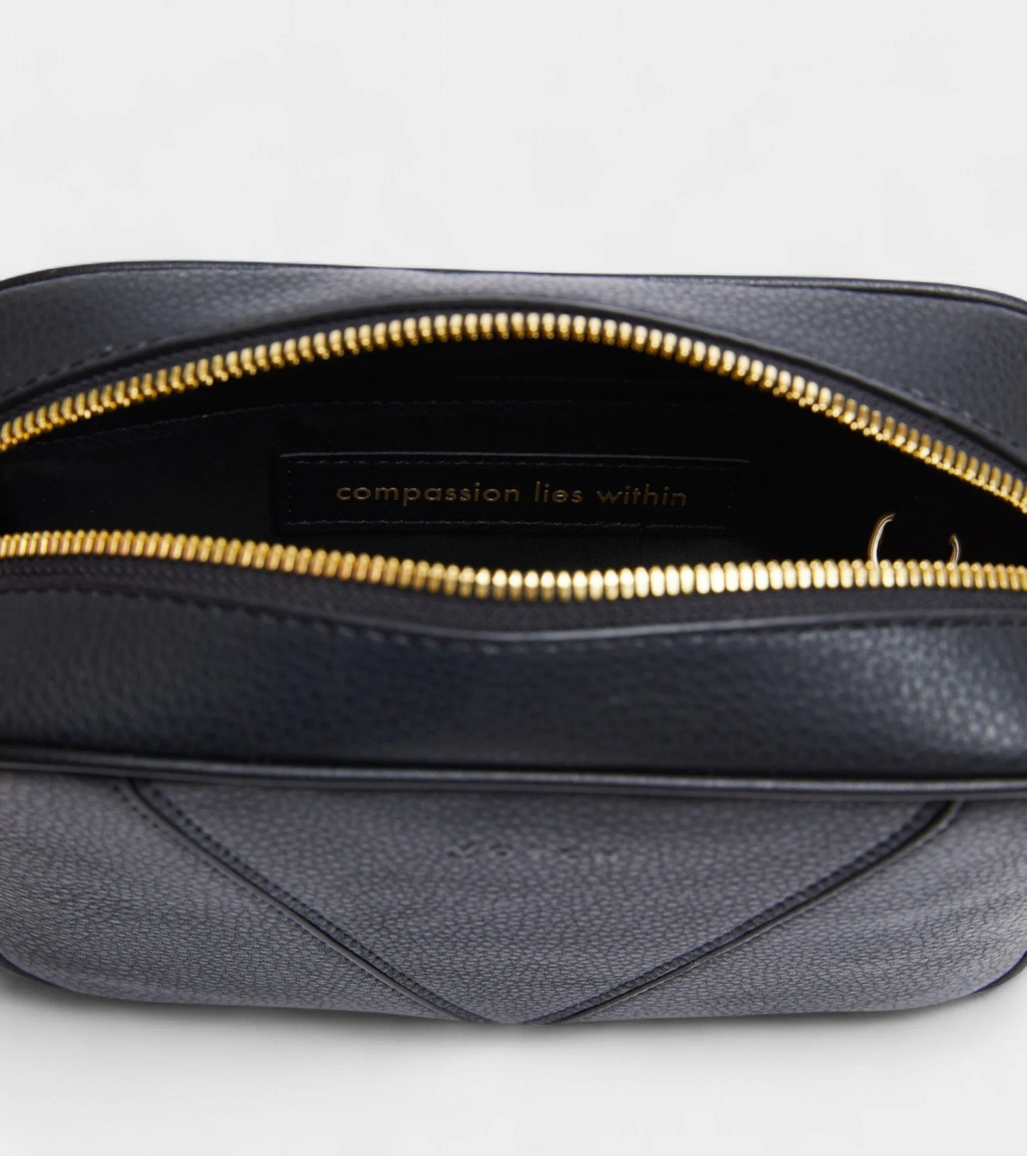 Silvie Vegan Bio-Based Bamboo Crossbody Bag | Black
