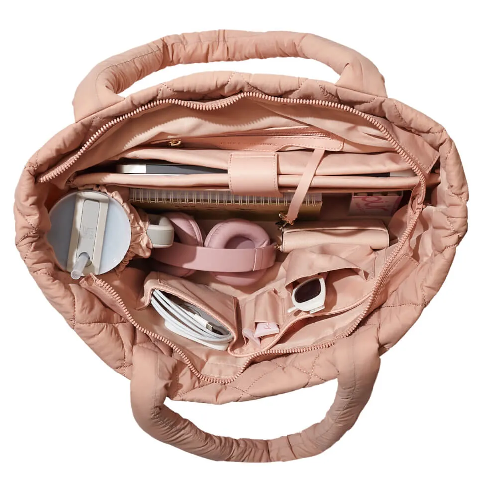 Tote It Blush