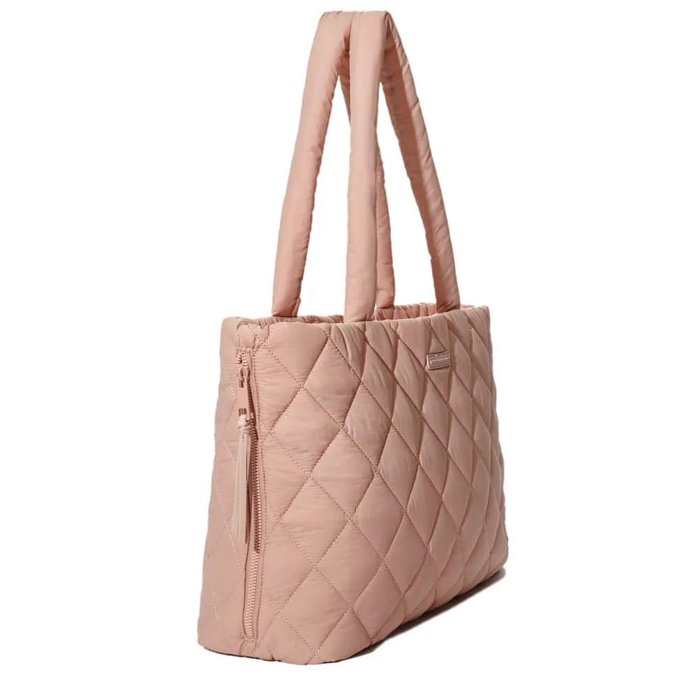 Tote It Blush
