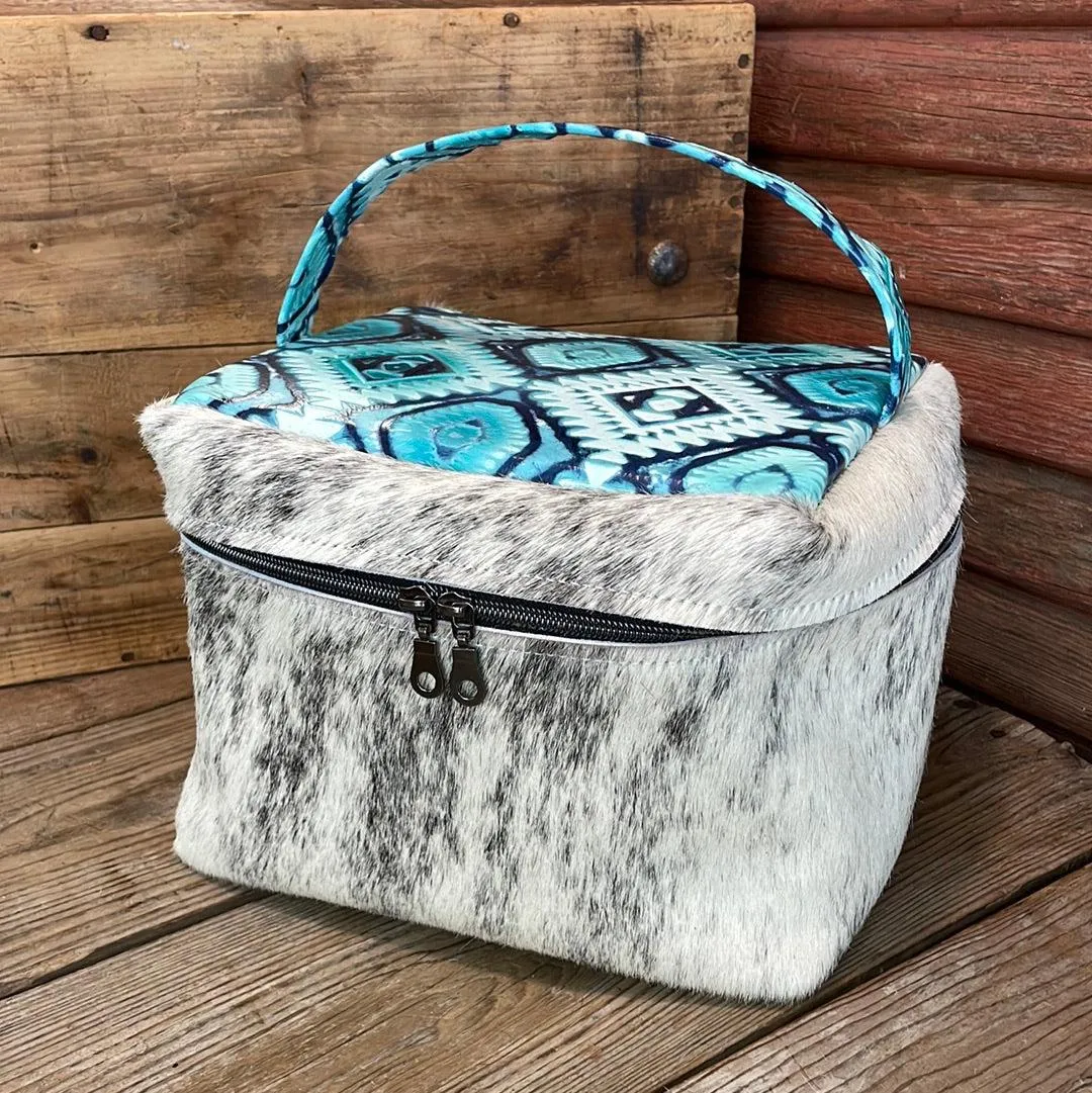 Train Station - Grey Brindle w/ Glacier Park Aztec