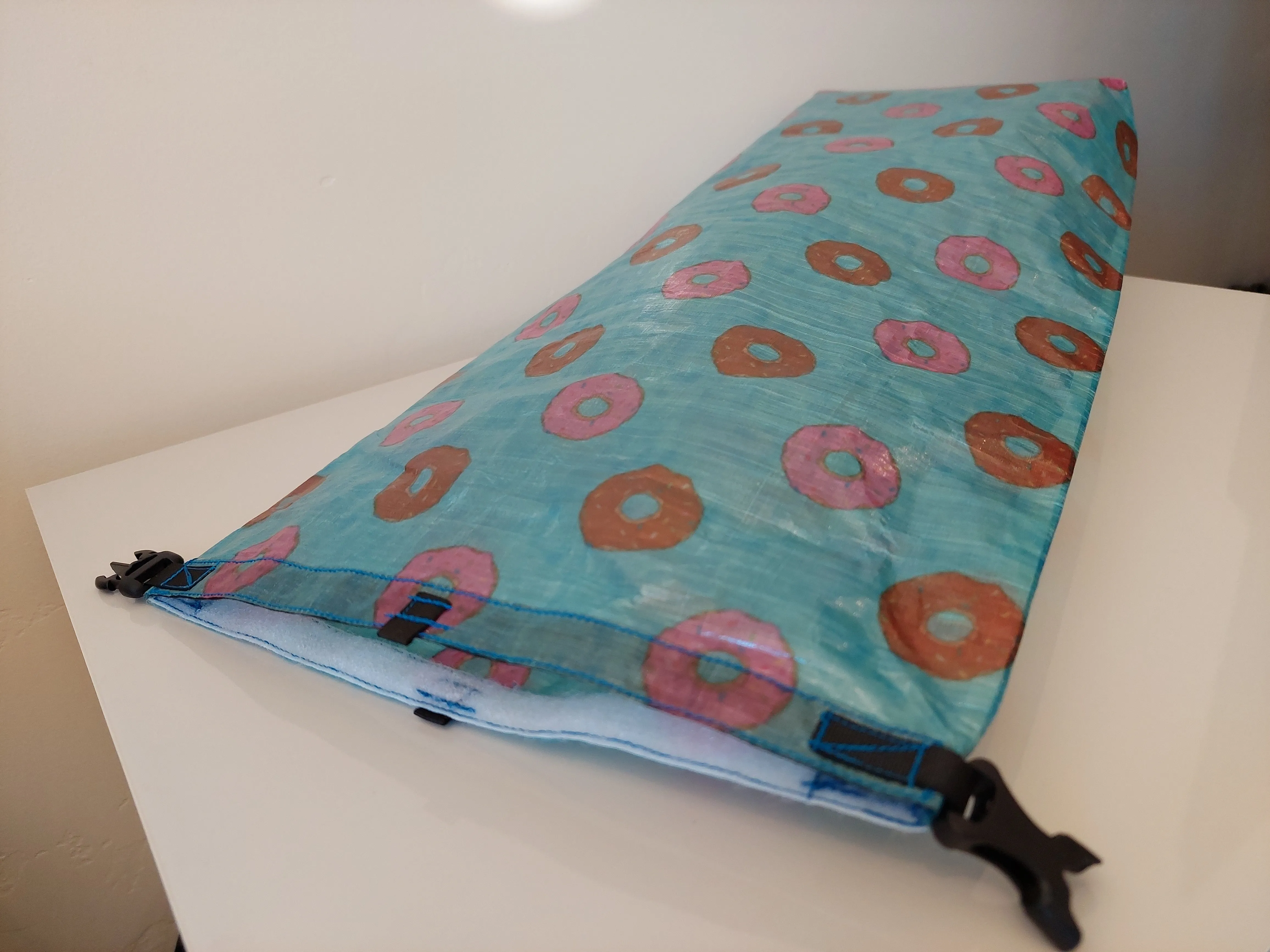 Ultralight Medium Dry Bag - Donut Dyneema