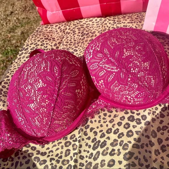 Victoria’s Secret Bombshell Bra