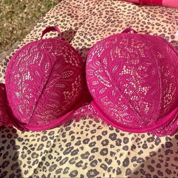 Victoria’s Secret Bombshell Bra