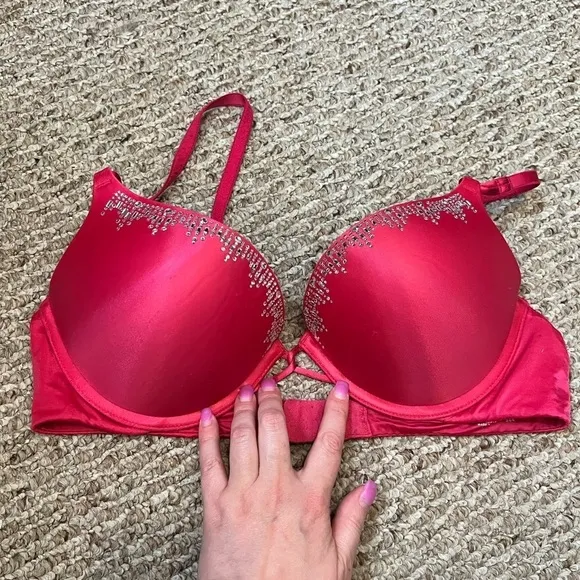 Victoria’s Secret Bombshell Bra