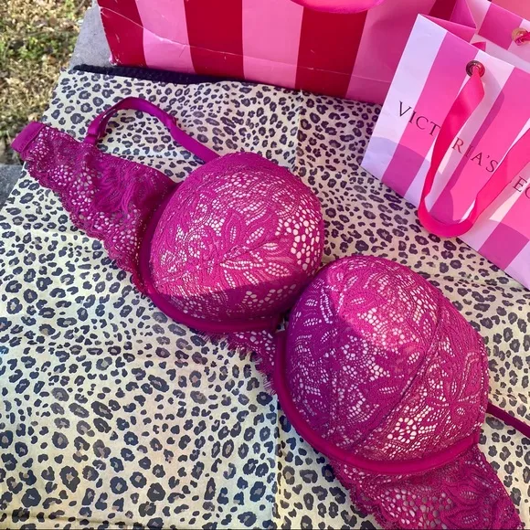 Victoria’s Secret Bombshell Bra