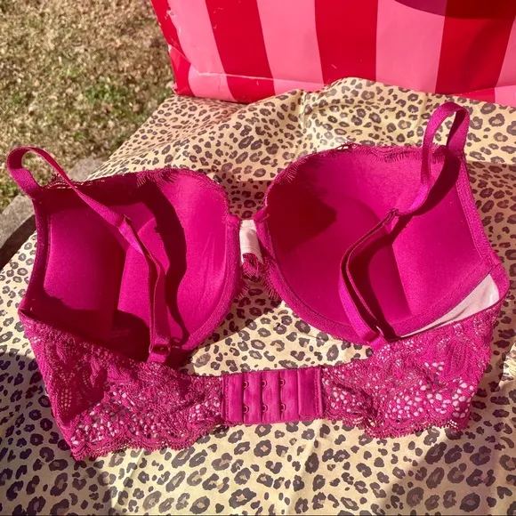 Victoria’s Secret Bombshell Bra