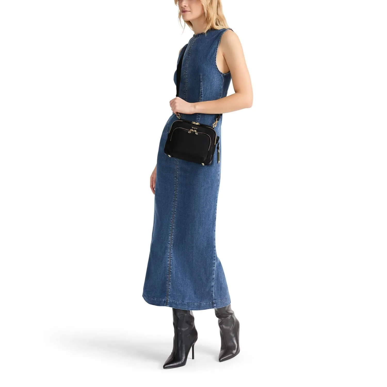 Voyageur Teghan Crossbody