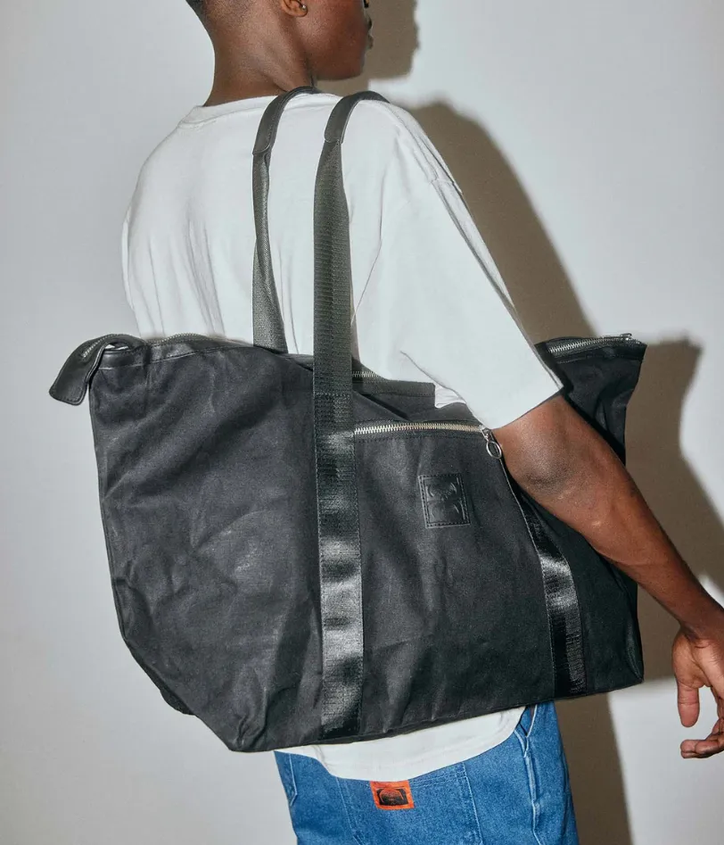 WEEKEND TOTE BAG - BLACK